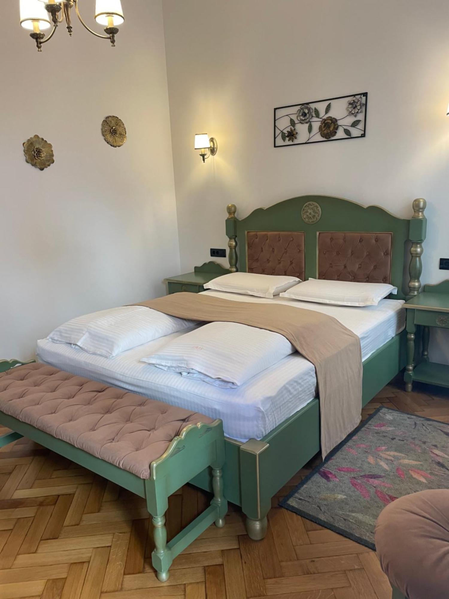Appartamento Casa Lais Braşov Esterno foto
