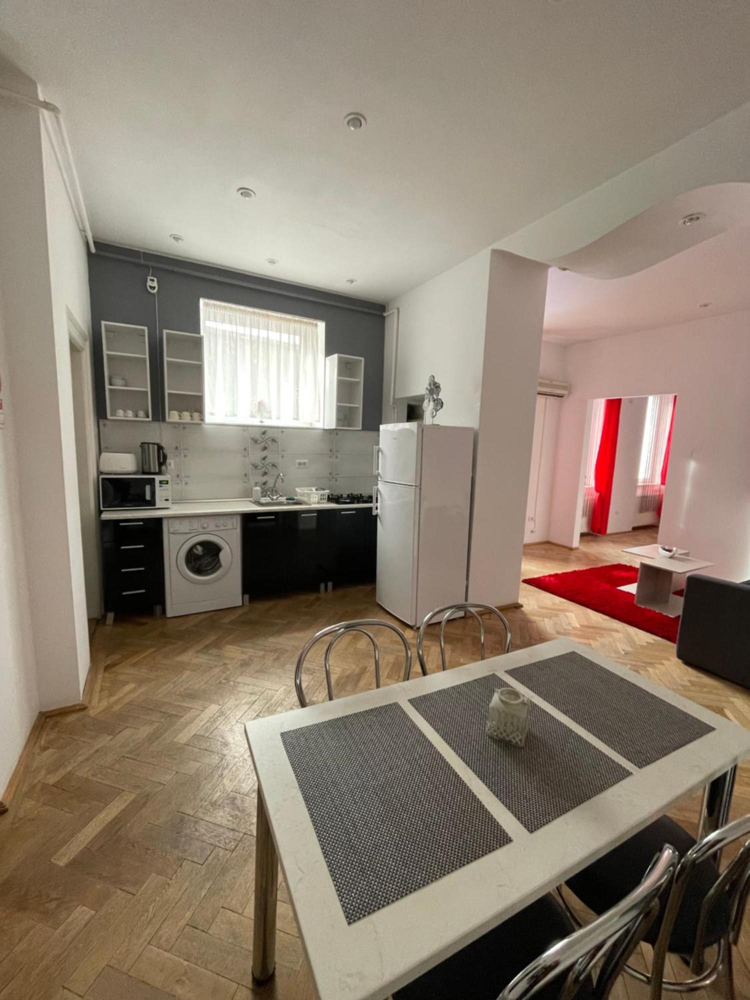 Appartamento Casa Lais Braşov Esterno foto