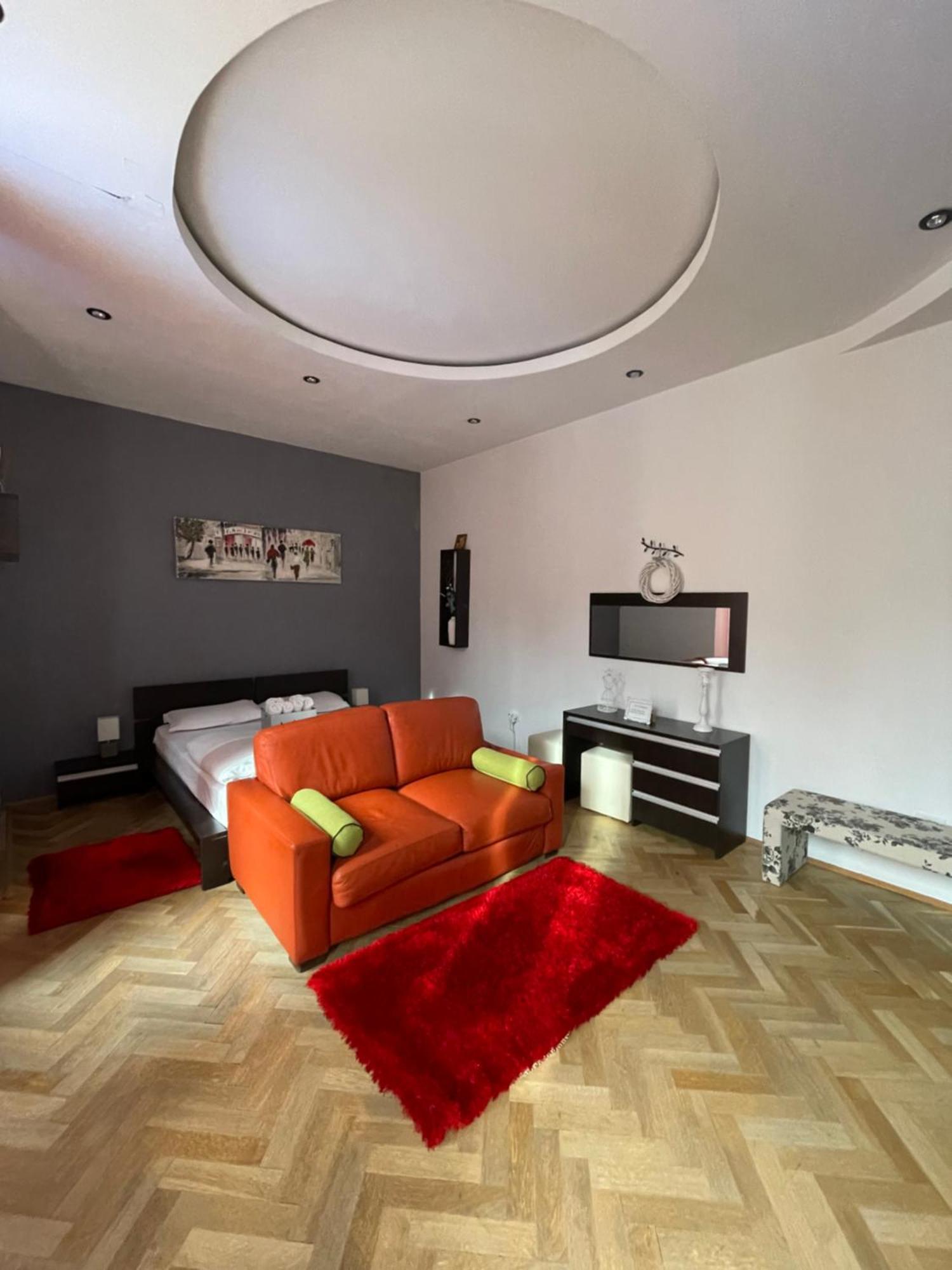 Appartamento Casa Lais Braşov Esterno foto