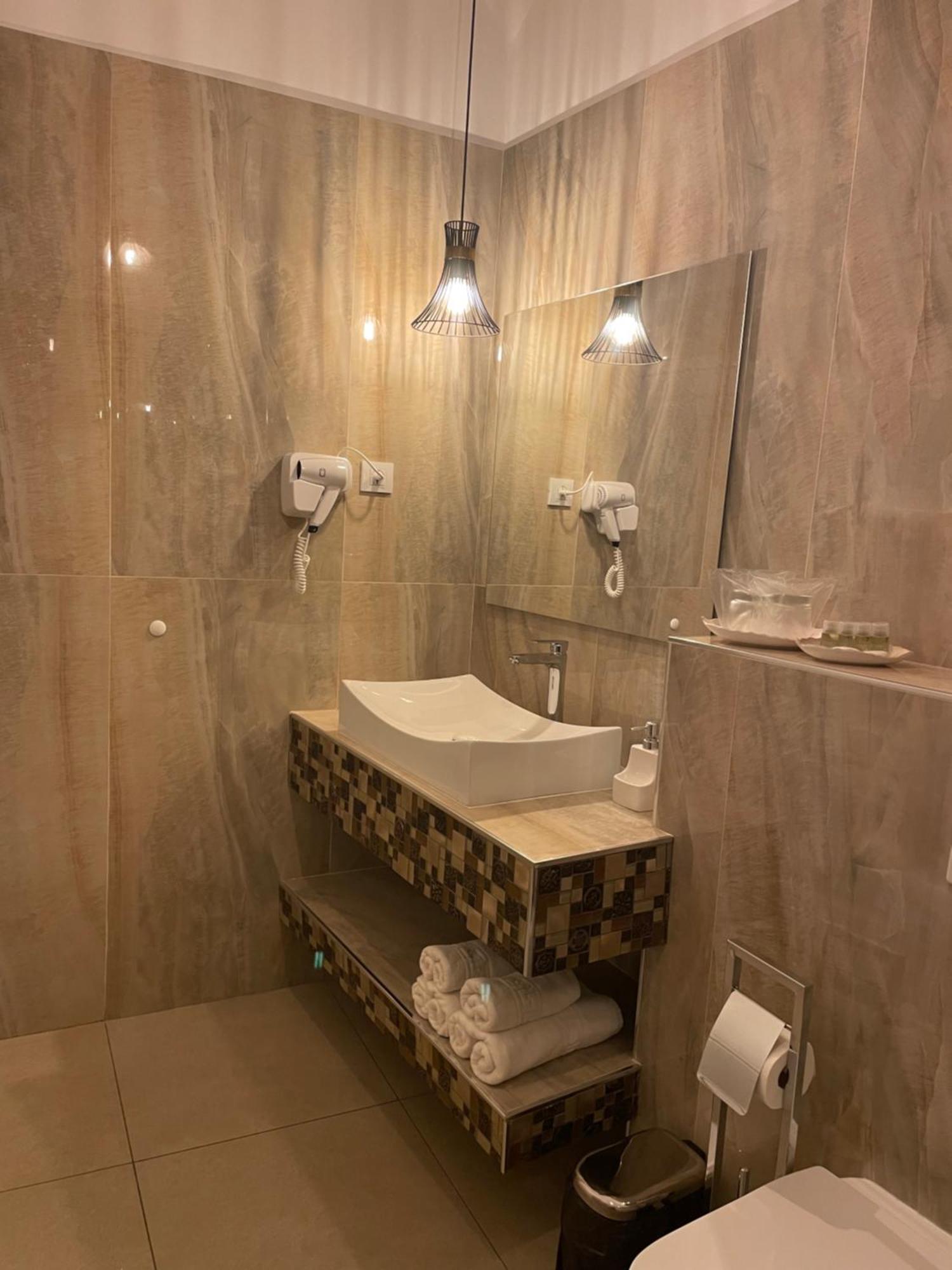 Appartamento Casa Lais Braşov Esterno foto
