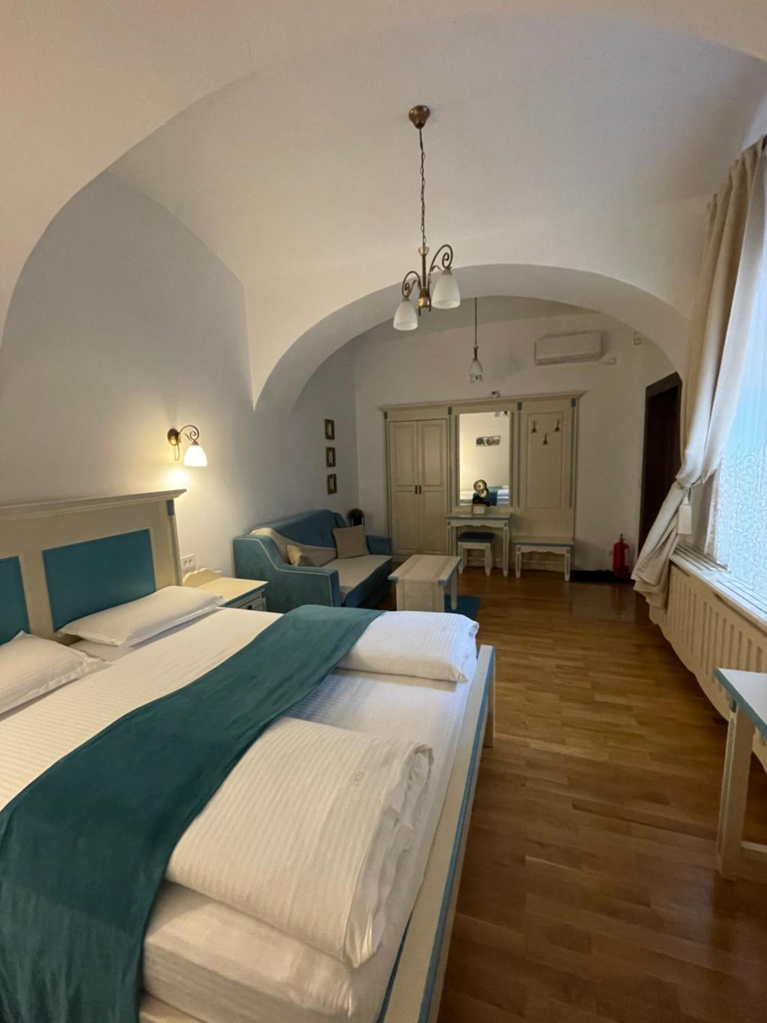 Appartamento Casa Lais Braşov Esterno foto