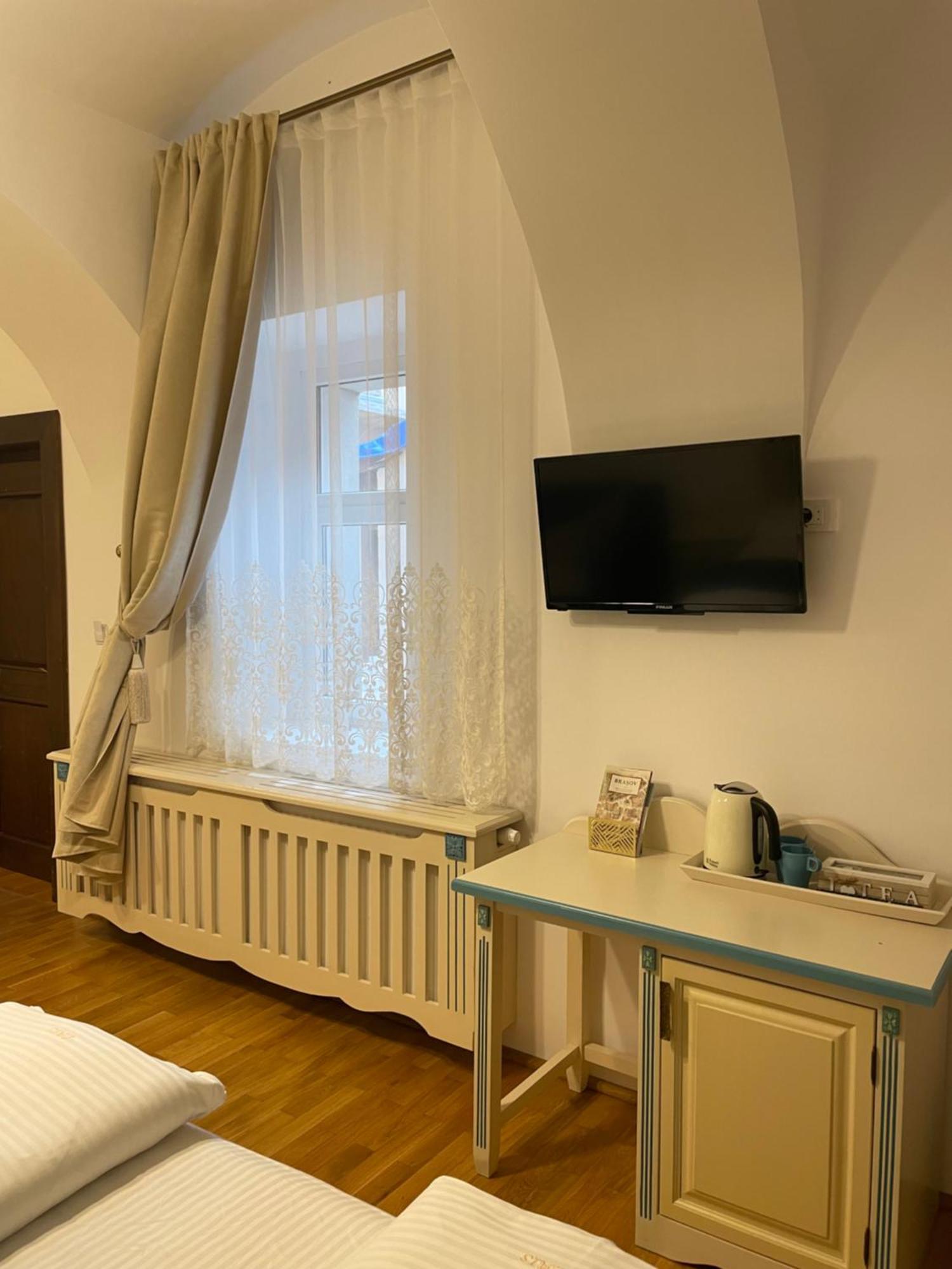 Appartamento Casa Lais Braşov Esterno foto