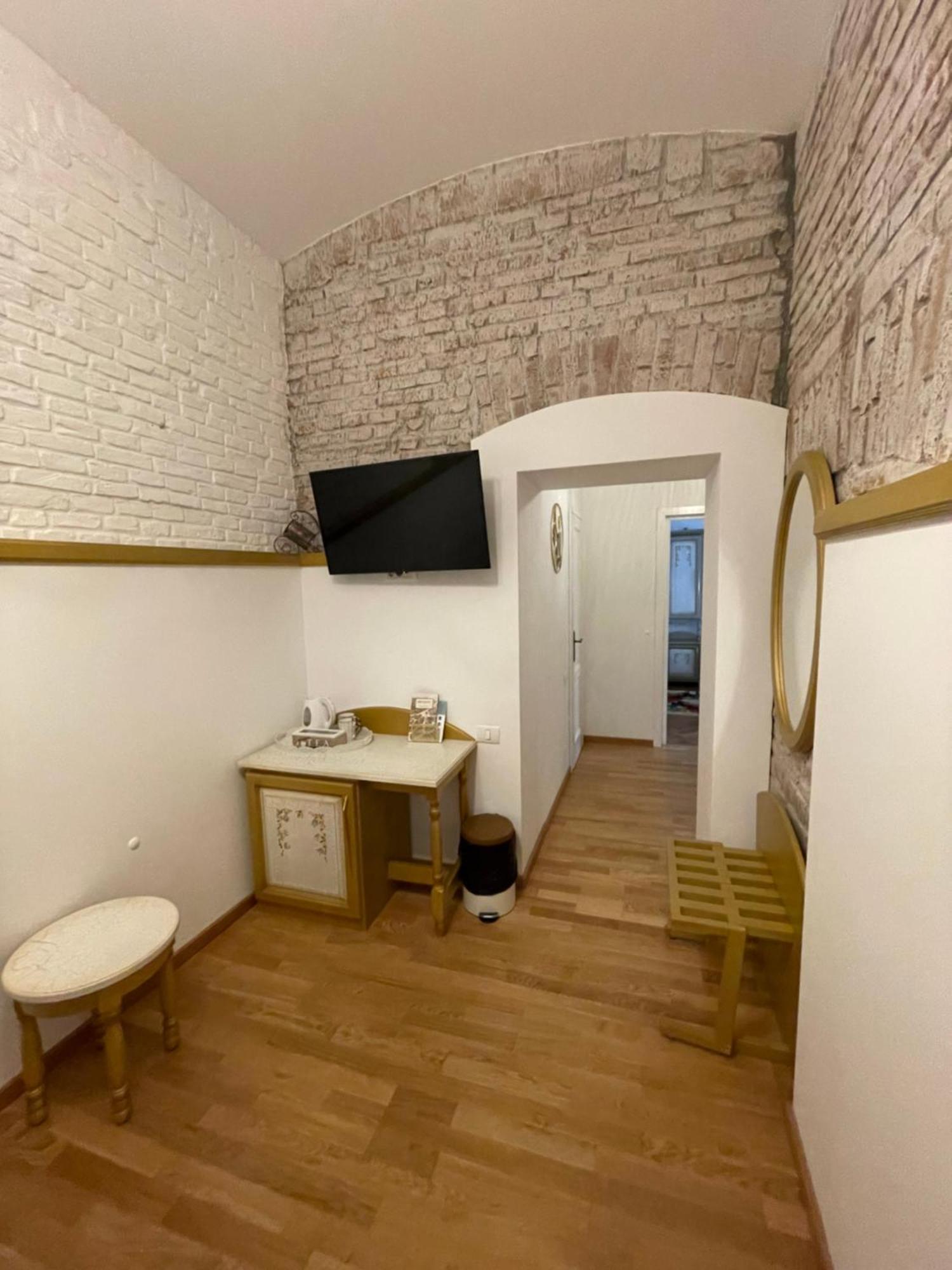 Appartamento Casa Lais Braşov Esterno foto