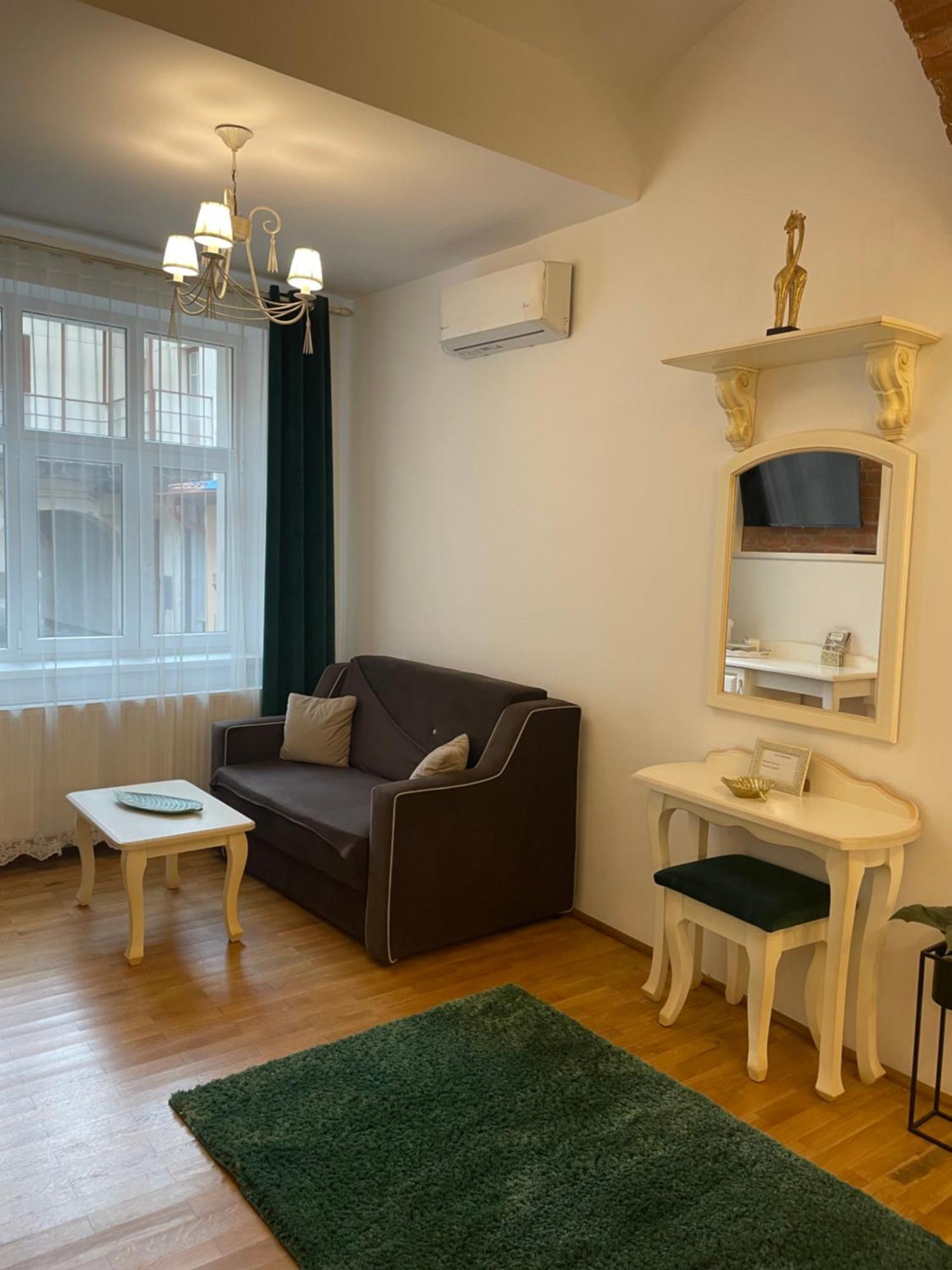Appartamento Casa Lais Braşov Esterno foto
