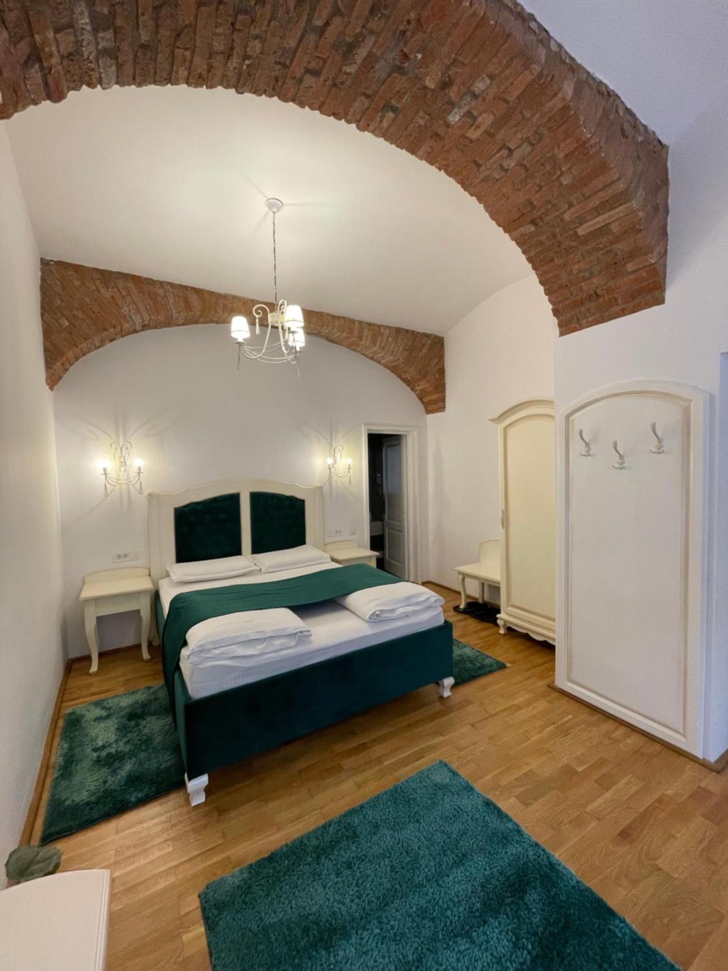 Appartamento Casa Lais Braşov Esterno foto