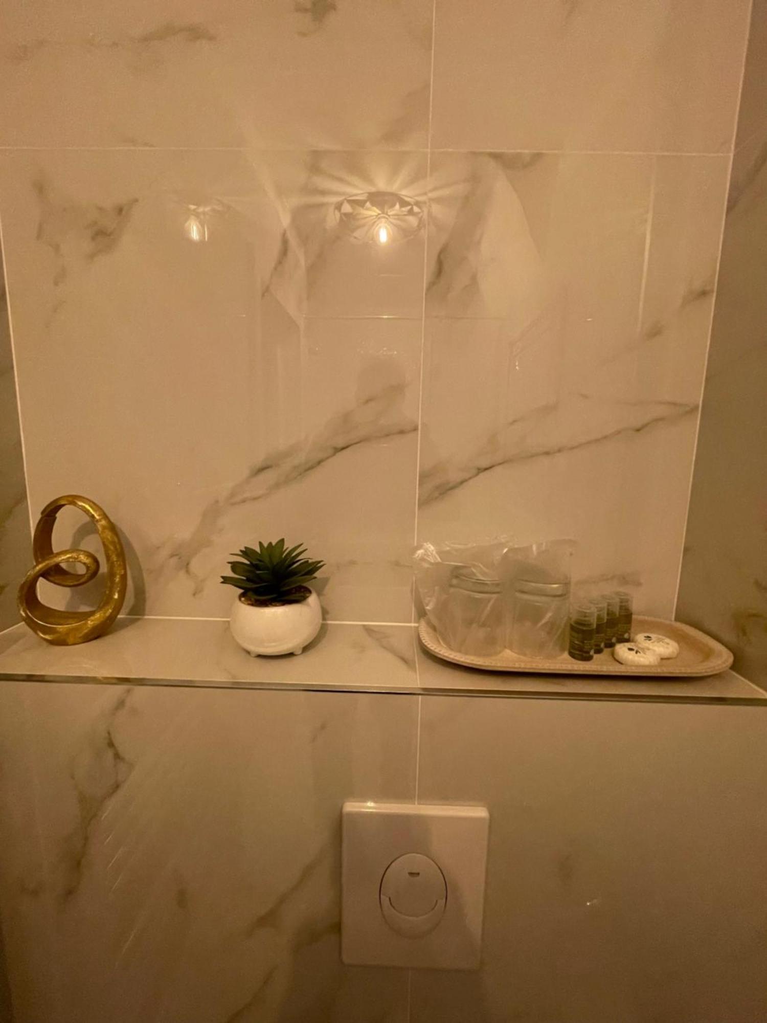 Appartamento Casa Lais Braşov Esterno foto
