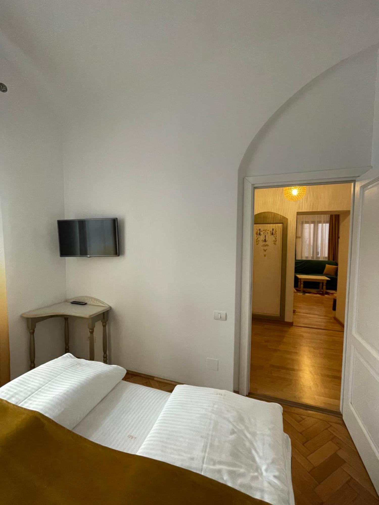 Appartamento Casa Lais Braşov Esterno foto